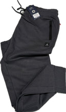 Carica l'immagine nel visualizzatore di Gallery, AGN Faschionwear Pantaloni felpa ginnastica uomo con tasche full zip Magazzinieuropa