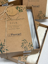 Carica l'immagine nel visualizzatore di Gallery, Biancaluna Federe bamboo GFFerrari 100% seta di Bamboo naturale set regalo 2X scatola Magazzinieuropa