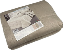 Carica l'immagine nel visualizzatore di Gallery, GF Ferrari Trapuntina Dalila 100g jacquard italiana GFFerrari Magazzinieuropa