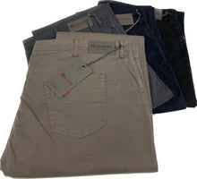 Carica l&#39;immagine nel visualizzatore di Gallery, Holiday Jeans Holiday Aiverbs uomo calibrato Magazzinieuropa